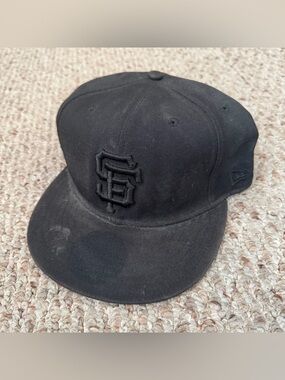 San Francisco Giants Black Fitted Baseball Cap SF